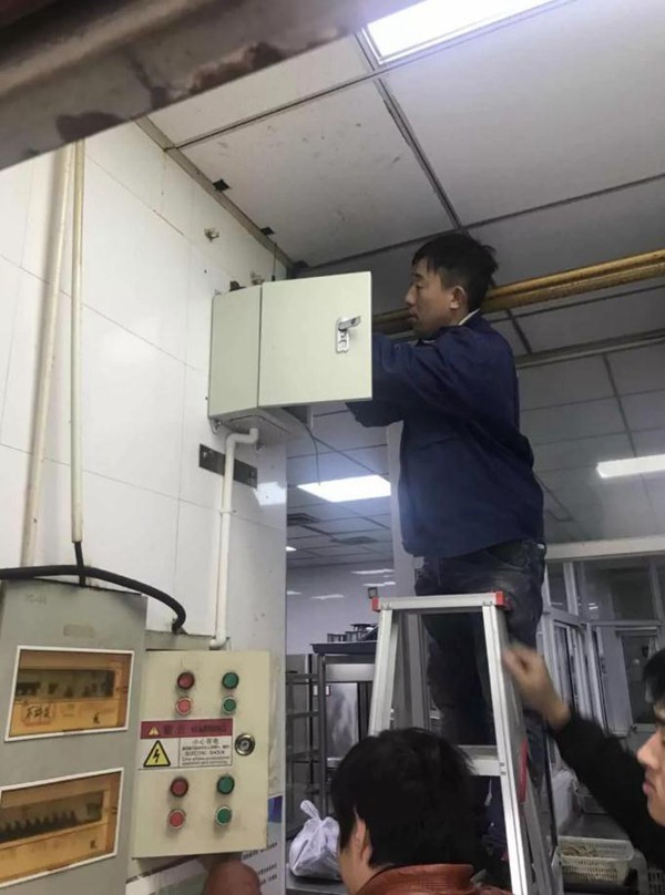 油煙凈化器，油煙凈化設(shè)備，油煙凈化機(jī)