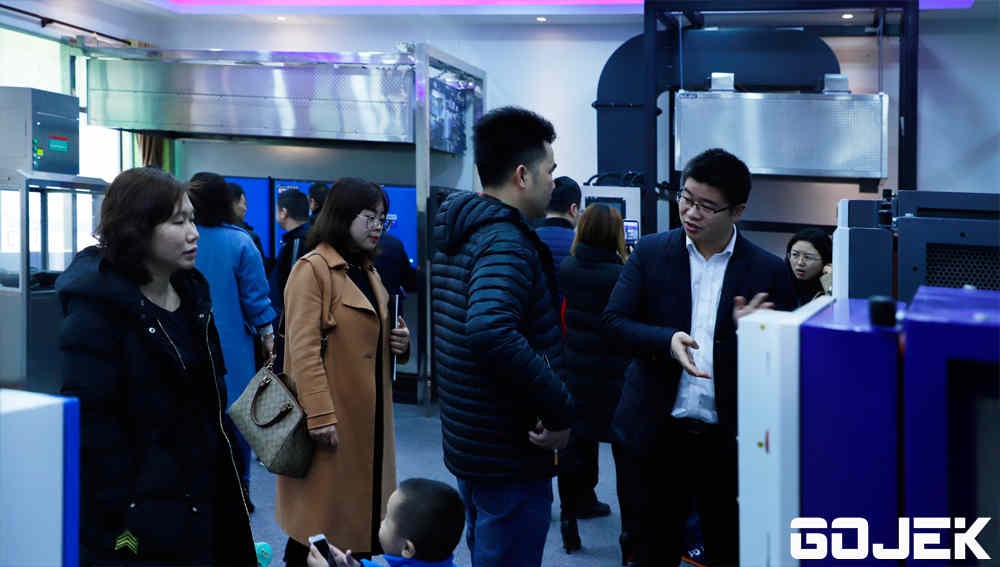 油煙凈化器,靜電油煙凈化器,油煙凈化器價(jià)格,餐飲廚房油煙凈化器,油煙凈化器設(shè)備,深圳油煙凈化器,GOJEK