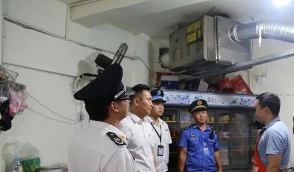 油煙凈化器，油煙凈化設(shè)備，油煙凈化機