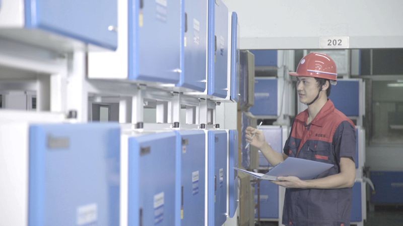 油煙凈化器，油煙凈化設(shè)備，油煙凈化機