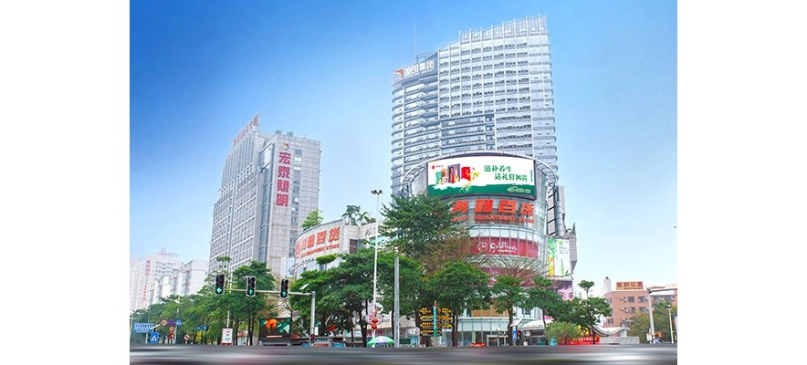 GOJEK:東莞南城海雅百貨12萬風(fēng)量油煙凈化器安裝案例